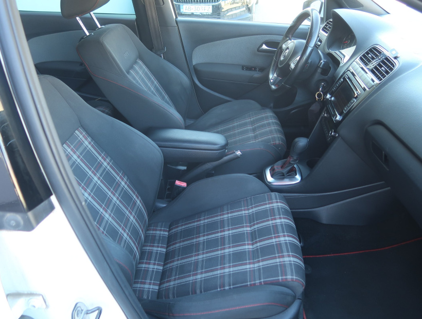 Volkswagen Polo, 2011