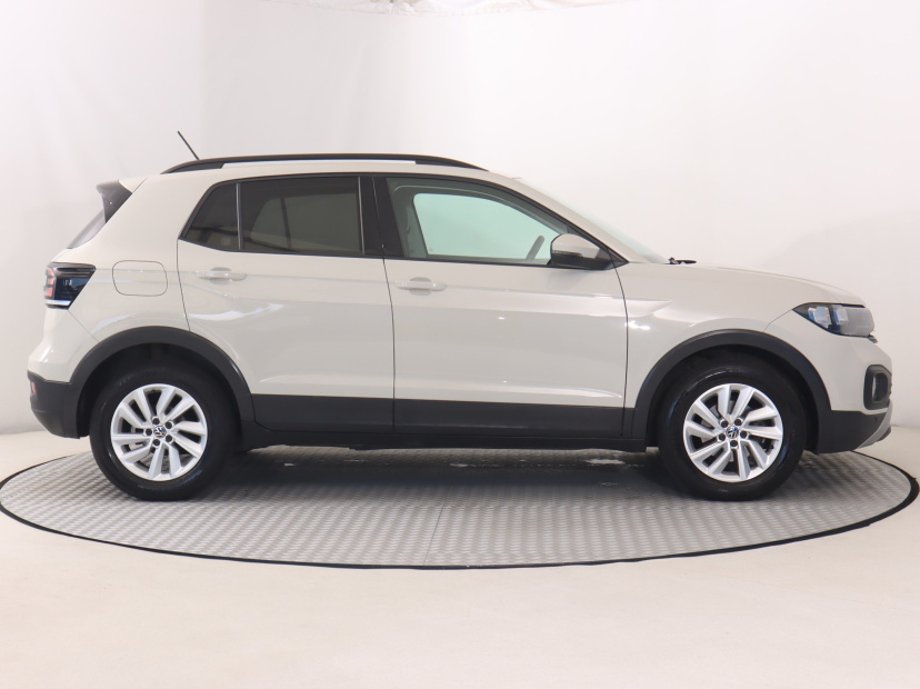 Volkswagen T-Cross, 2023