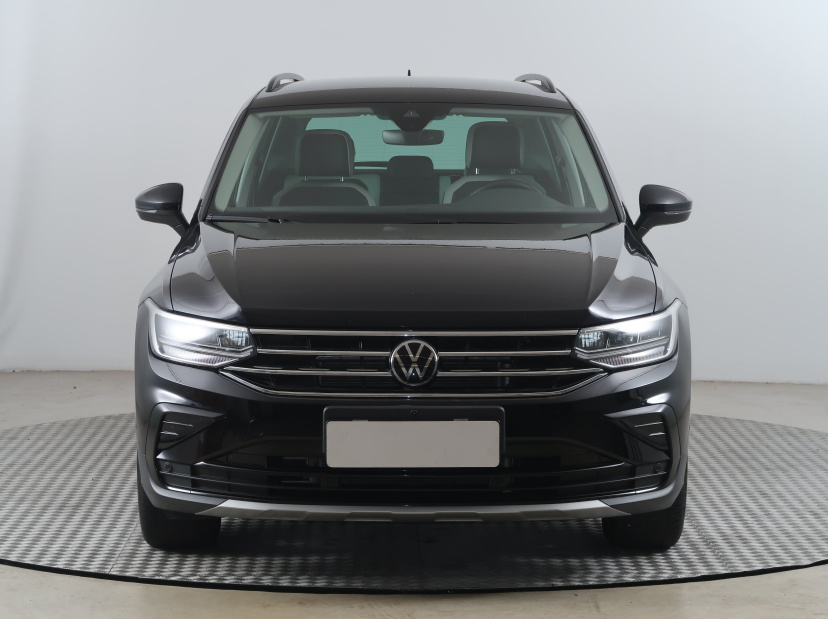 Volkswagen Tiguan, 2022