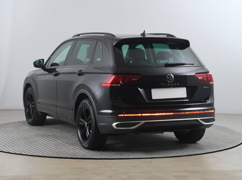 Volkswagen Tiguan, 2022