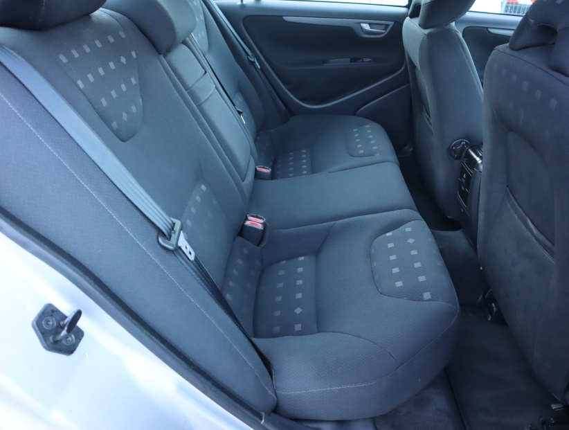 Volvo S60, 2006