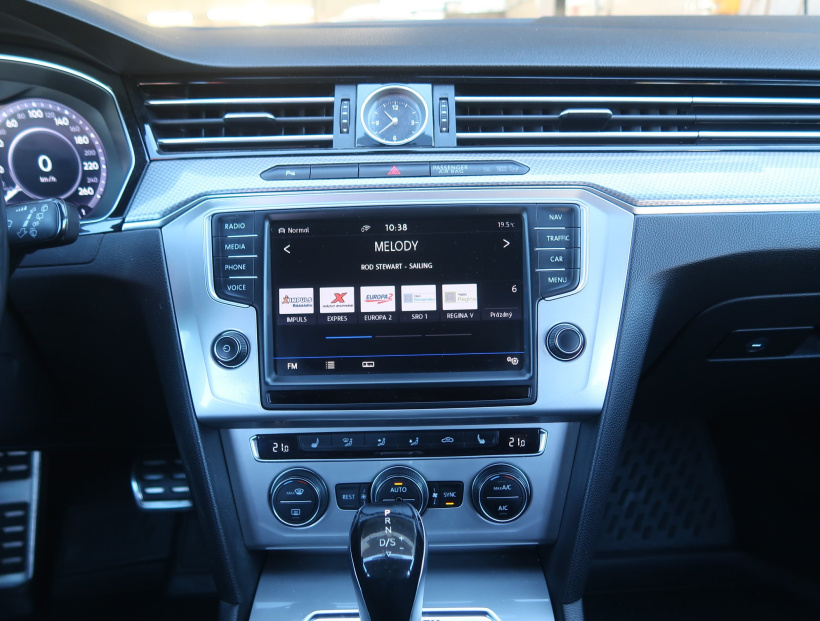 Volkswagen Passat, 2016