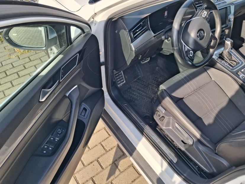 Volkswagen Passat, 2016