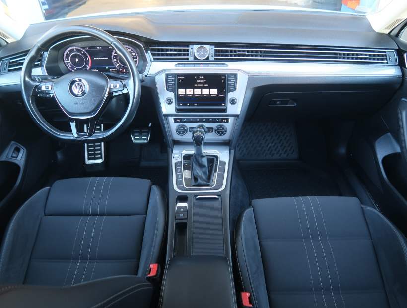 Volkswagen Passat, 2016