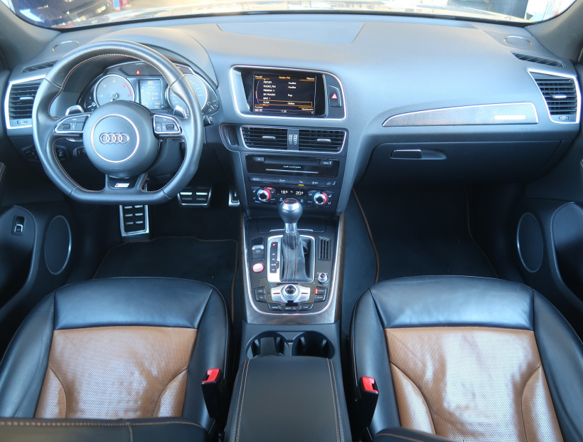 Audi SQ5, 2014