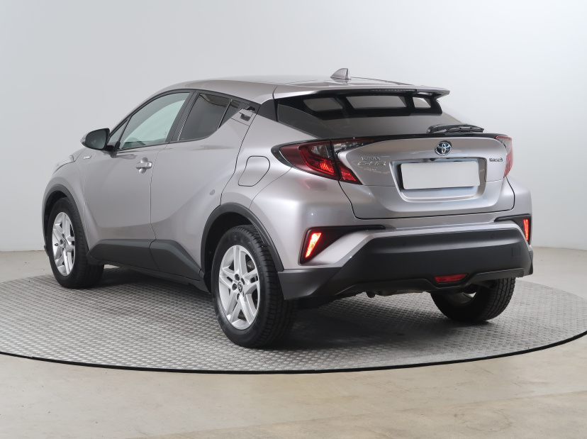 Toyota C-HR, 2022