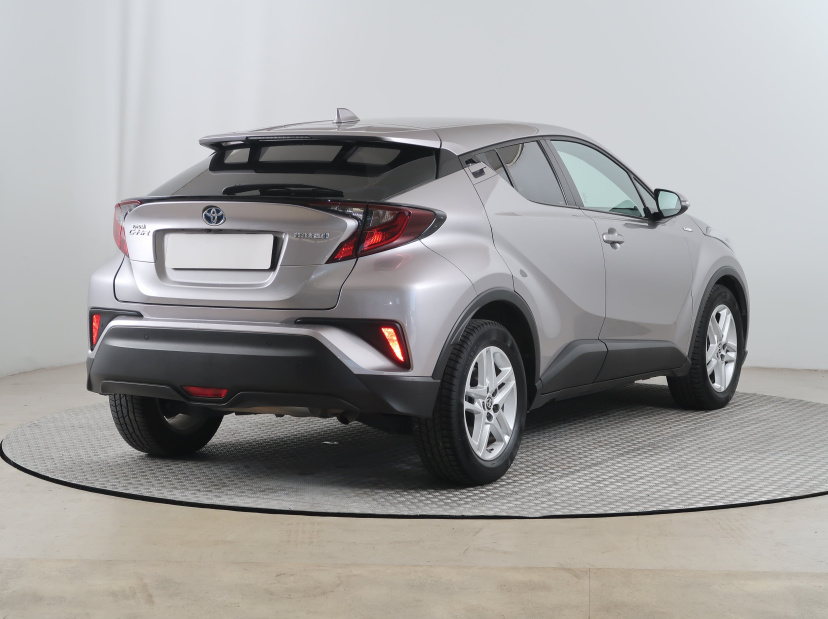 Toyota C-HR, 2022
