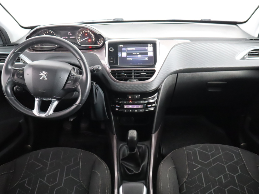 Peugeot 2008, 2015