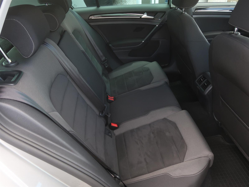 Volkswagen Golf, 2019