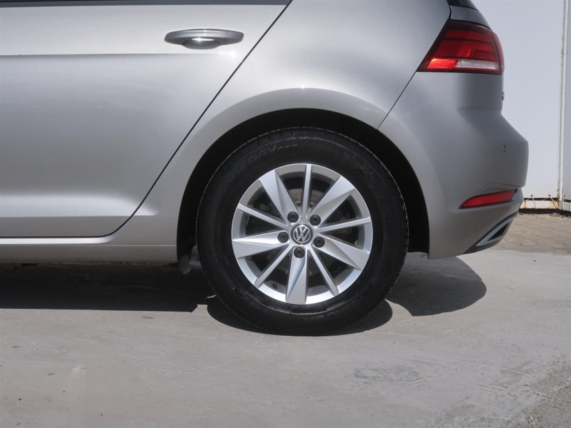 Volkswagen Golf, 2019