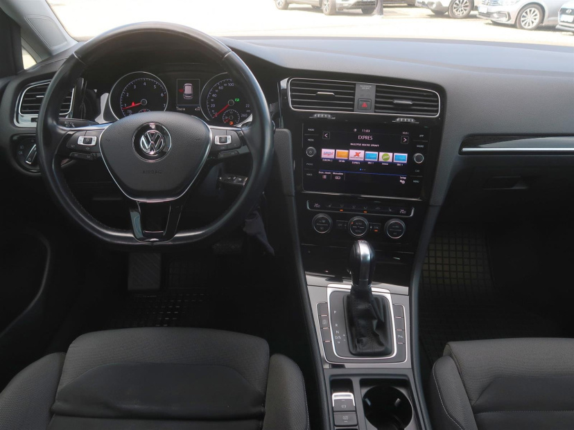 Volkswagen Golf, 2019