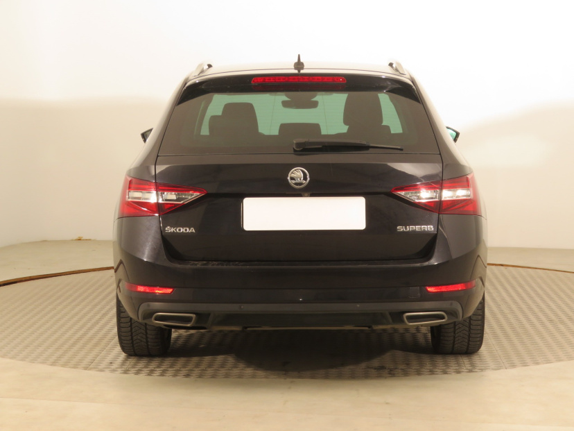 Škoda Superb, 2016