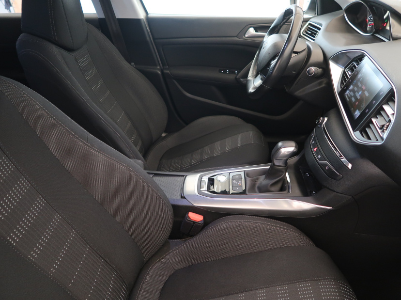 Peugeot 308, 2016