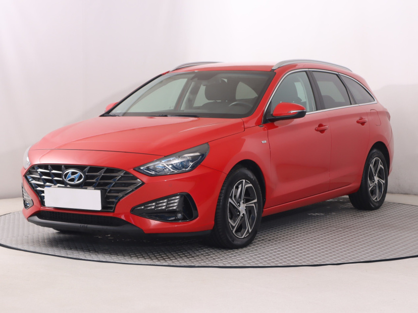 Hyundai i30, 2022