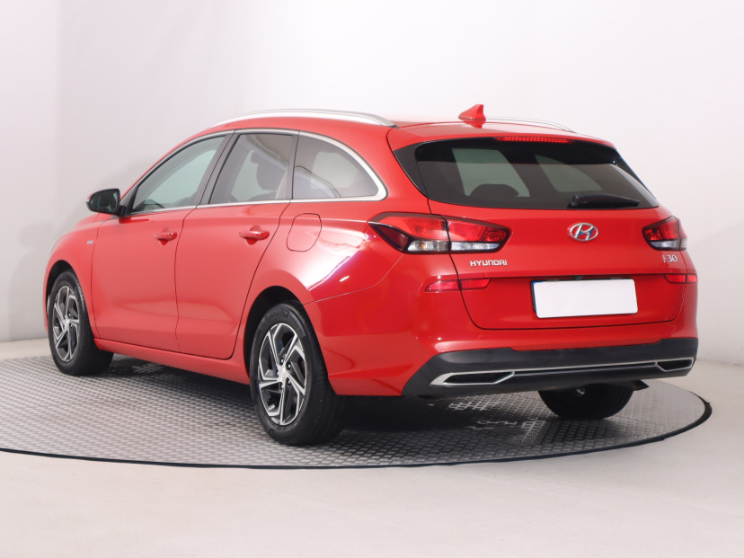 Hyundai i30, 2022