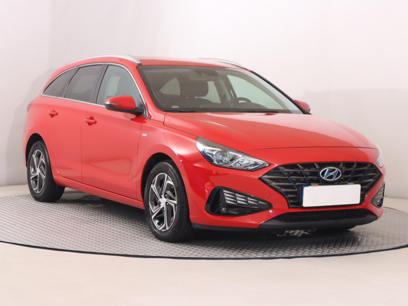 Hyundai i30, 2022