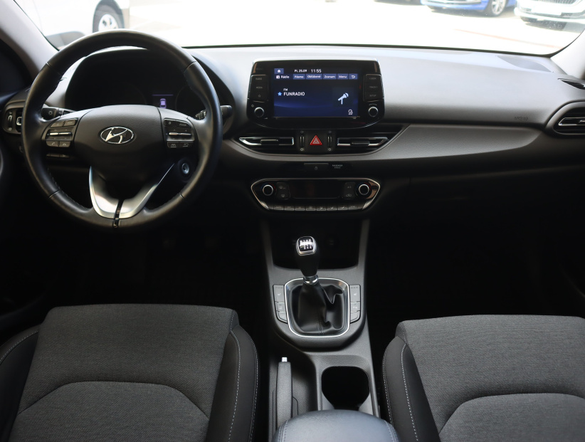 Hyundai i30, 2022