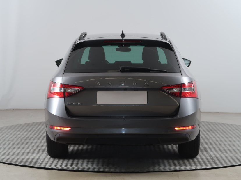 Škoda Superb, 2023