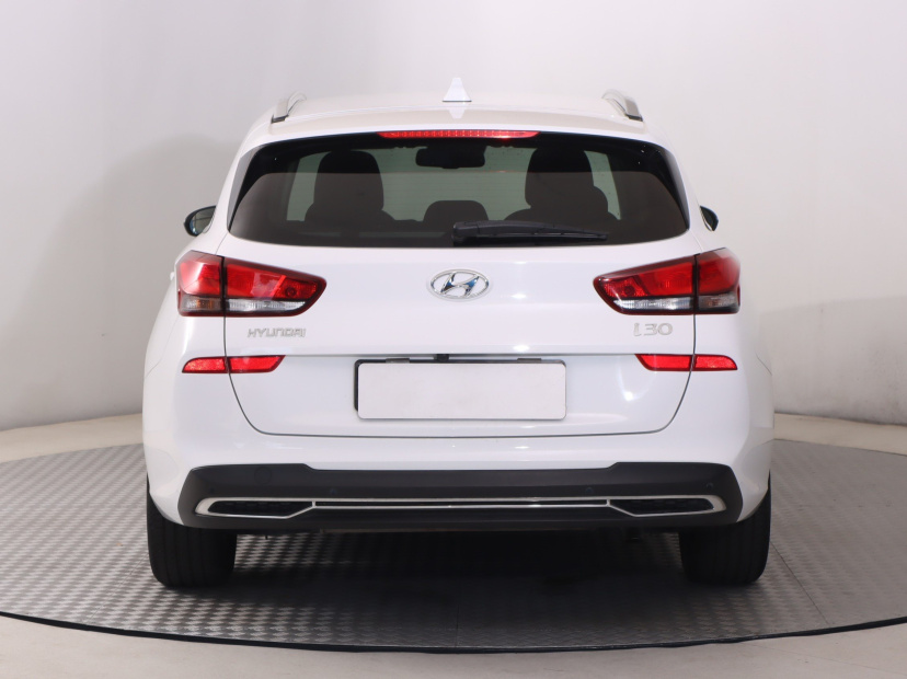 Hyundai i30, 2023
