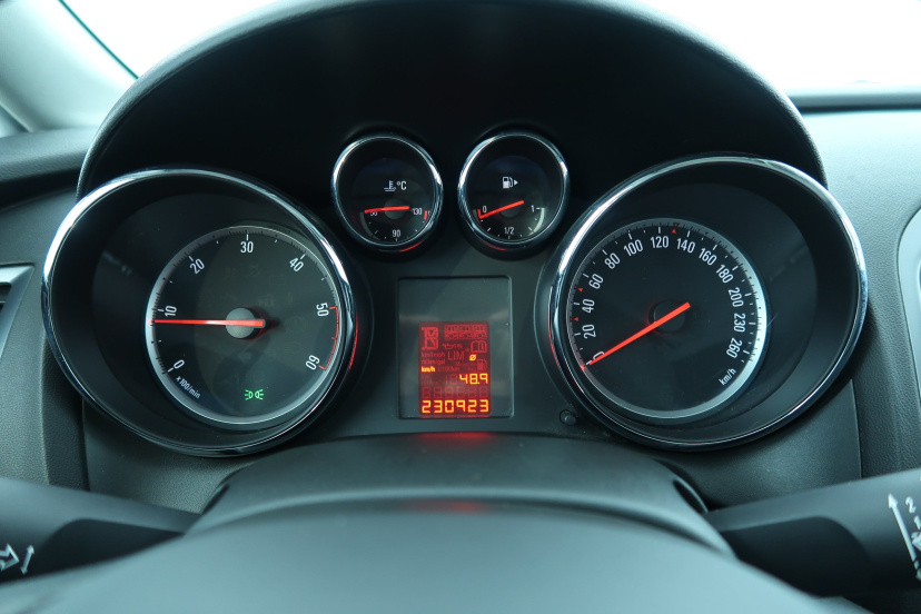 Opel Astra, 2013