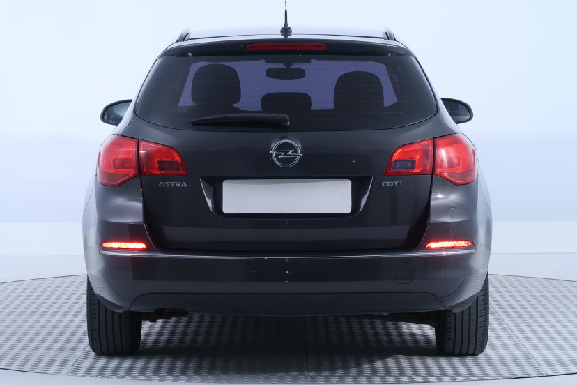 Opel Astra, 2013
