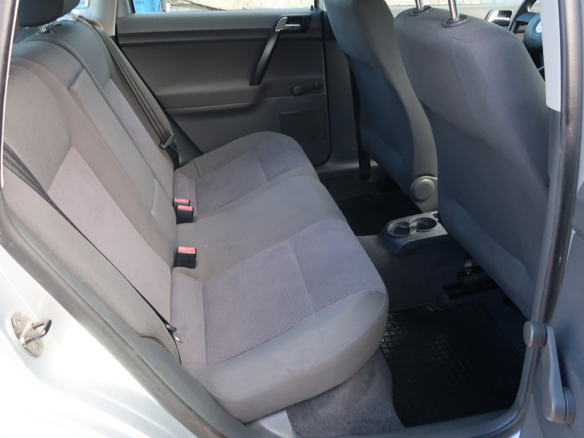 Volkswagen Polo, 2004