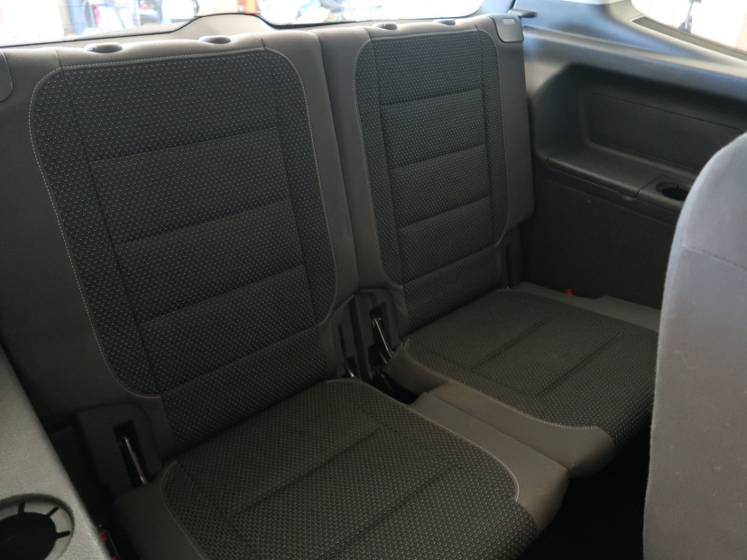 Volkswagen Touran, 2011