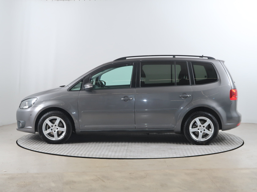 Volkswagen Touran, 2011