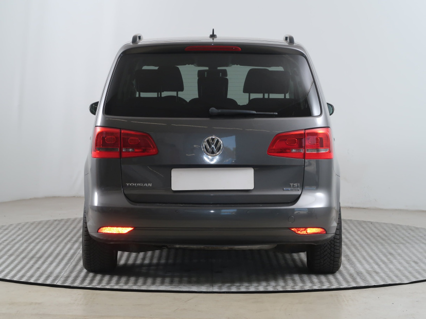 Volkswagen Touran, 2011