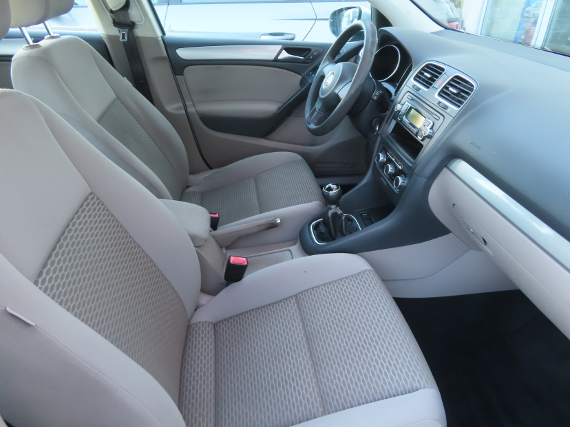 Volkswagen Golf, 2010