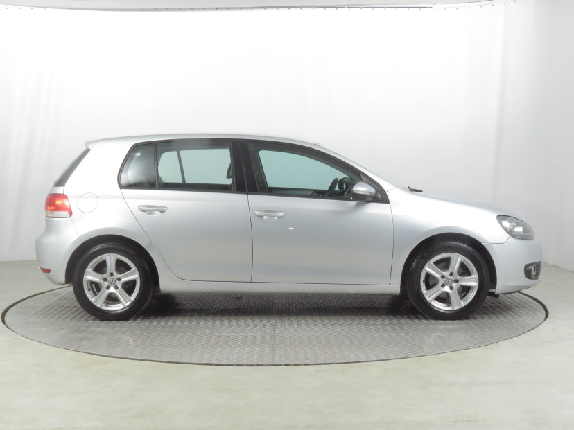 Volkswagen Golf, 2010