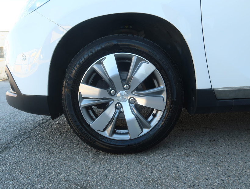 Peugeot 2008, 2014