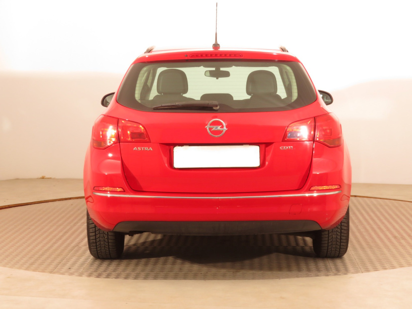 Opel Astra, 2012