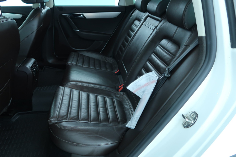 Volkswagen Passat, 2013