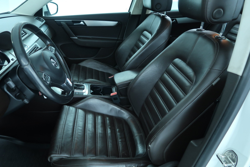 Volkswagen Passat, 2013