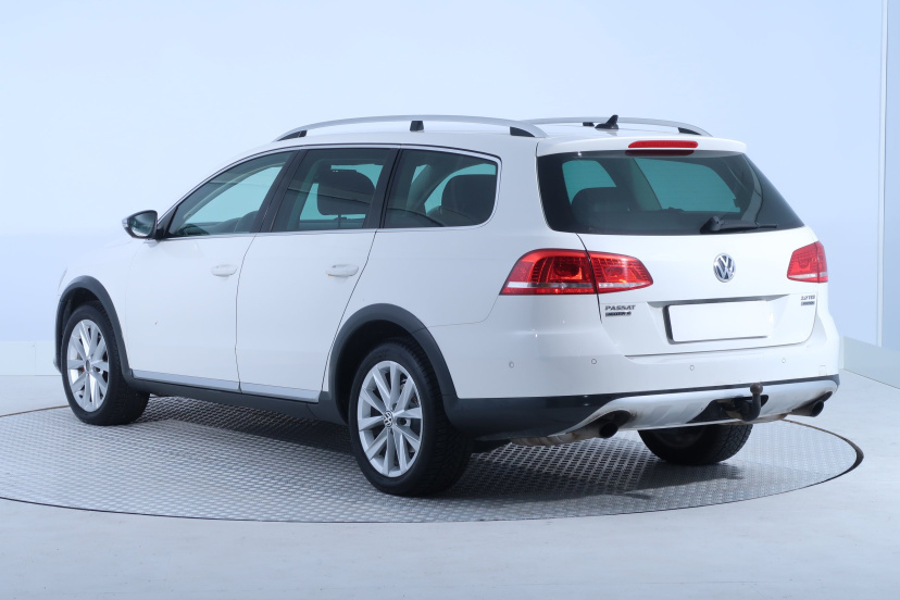 Volkswagen Passat, 2013