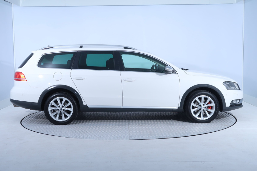 Volkswagen Passat, 2013
