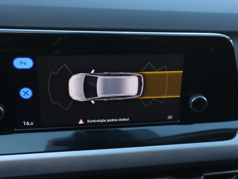 Volkswagen Golf, 2022