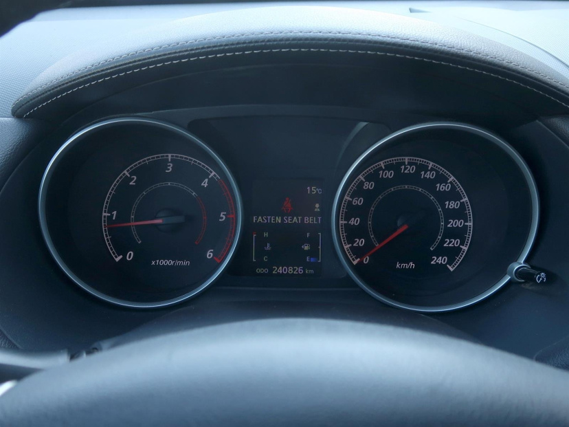 Mitsubishi Outlander, 2011