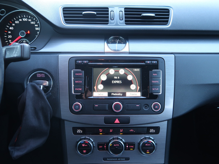 Volkswagen Passat, 2011