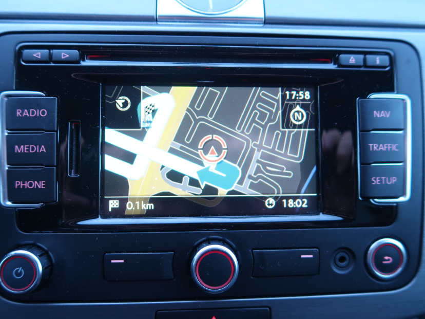 Volkswagen Passat, 2011