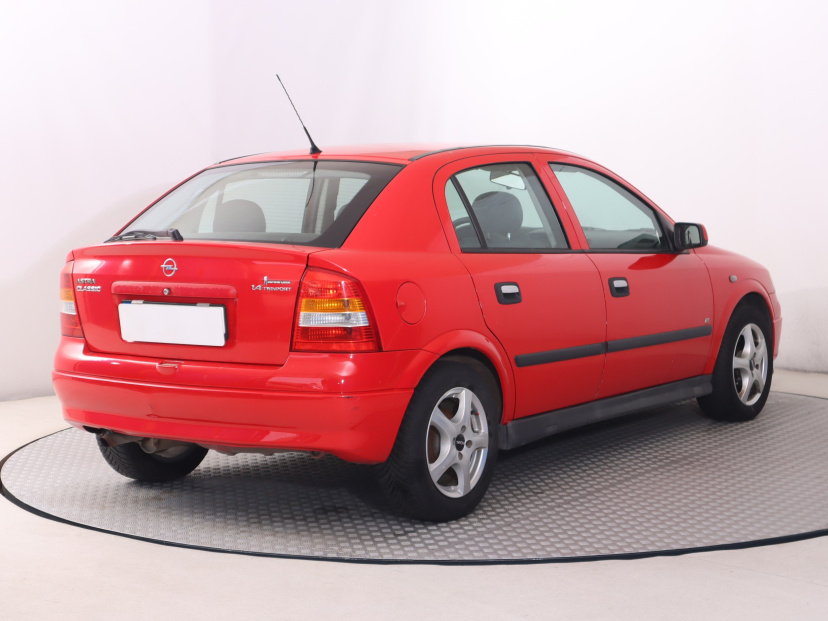 Opel Astra, 2009