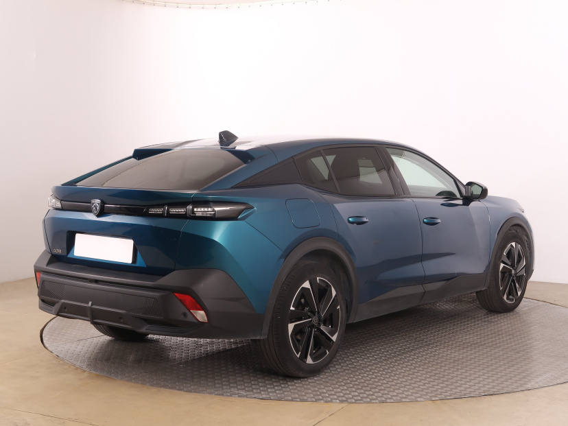 Peugeot 408, 2023
