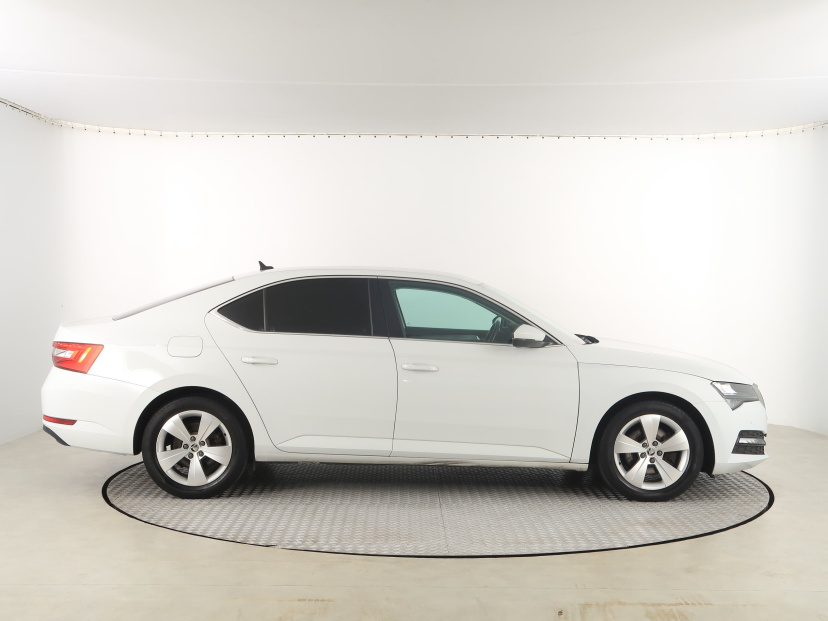 Škoda Superb, 2020