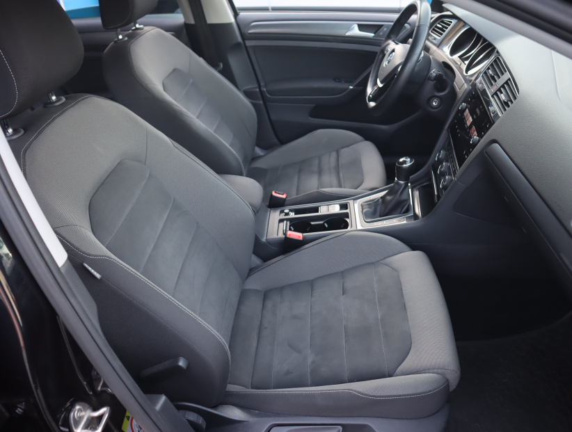 Volkswagen Golf, 2017