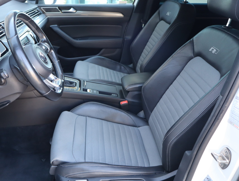 Volkswagen Passat, 2015