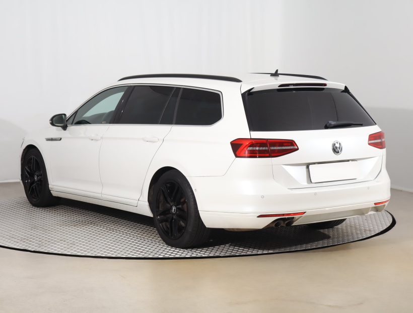Volkswagen Passat, 2015