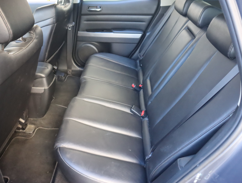 Mazda CX-7, 2010