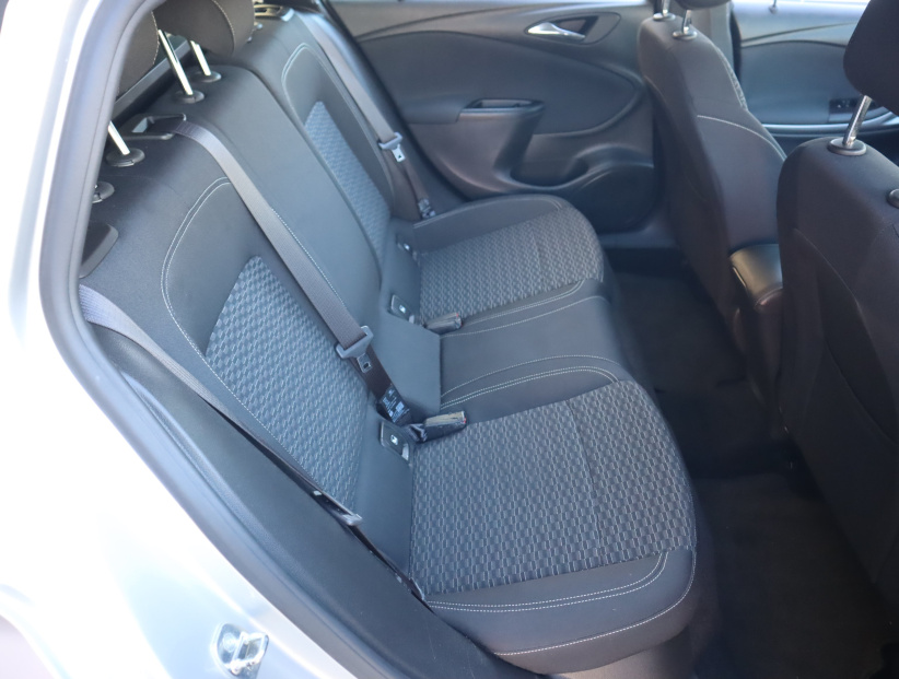 Opel Astra, 2018