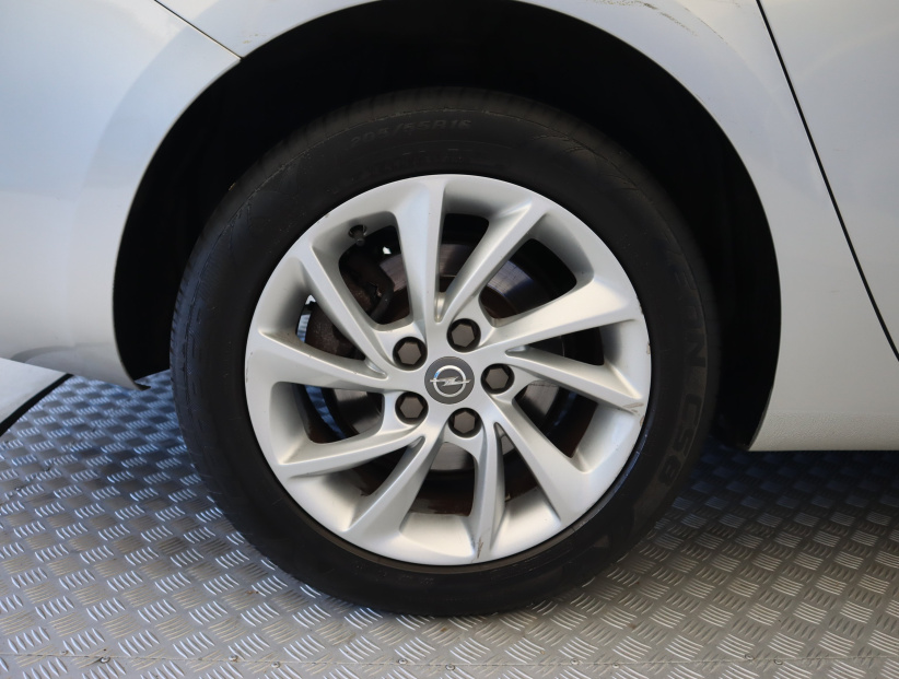 Opel Astra, 2018